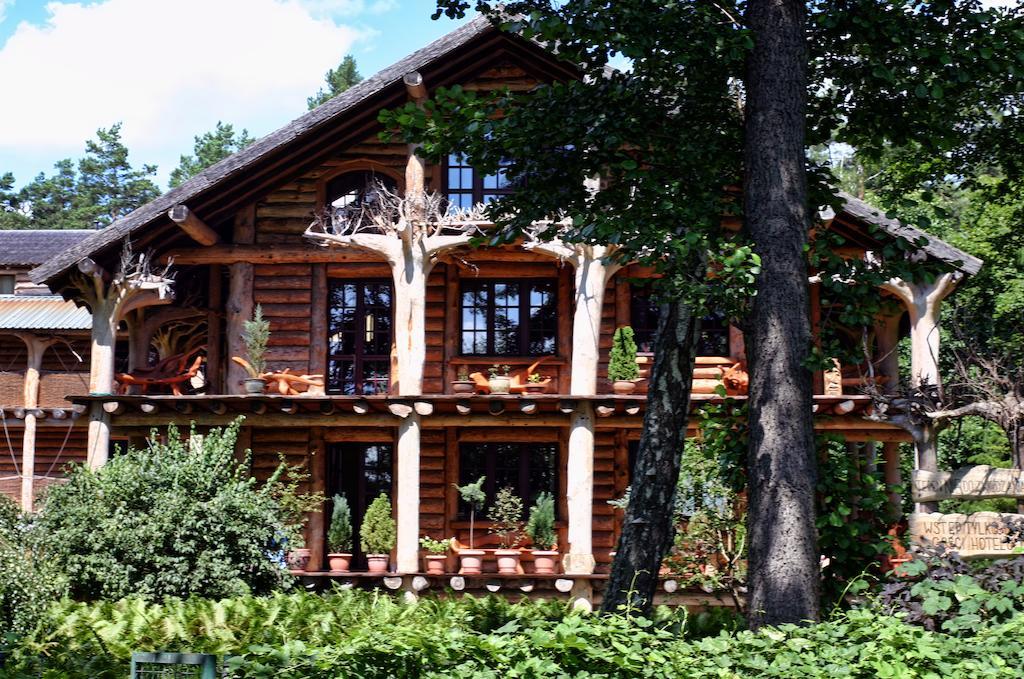 Galindia Refugia Hotel Iznota Exterior photo